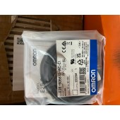 OMRON 欧姆龙 小径型接近传感器 E2E-S05S12-WC-C1 2M OMS