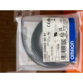 OMRON 欧姆龙 小径型接近传感器 E2E-C03N02-WC-B1 2M OMS