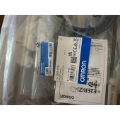 OMRON 欧姆龙 耐油接近传感器 标准型 E2ER-X7D1 2M