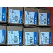 OMRON 欧姆龙 温控器 E5CSL-RP AC100-240