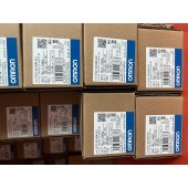 OMRON 欧姆龙 数字温控器 E5CD-QX2ADM-802