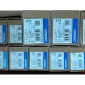 OMRON 欧姆龙 数字温控器 E5CC-CX2ASM-800