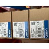 OMRON 欧姆龙 数字温控器 E5EC-QR2DSM-808