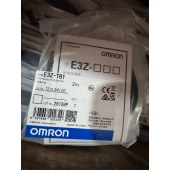 OMRON 欧姆龙 内置小型放大器型光电传感器 E3Z-T61 2M