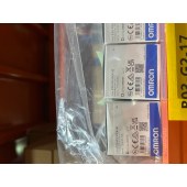 OMRON 欧姆龙 光电传感器 透明体检测用 E3S-RS30E4-30 2M