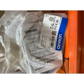 OMRON 欧姆龙 不锈钢外壳小型光电传感器 E3ZM-CT81 2M