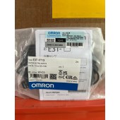 OMRON 欧姆龙 放大器内置型光电传感器 E3T-FT13 2M