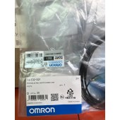 OMRON 欧姆龙 光纤传感器 E32-D21 2M