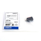 OMRON 欧姆龙 内置小型放大器型光电传感器 E3Z-R86