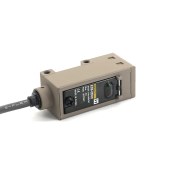 OMRON 欧姆龙 光电传感器 (金属外壳) E3S-CD12 2M BY OMS