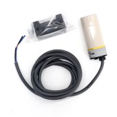 OMRON 欧姆龙 长距离型接近传感器 E2K-C25MF1 2M