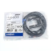 OMRON 欧姆龙 放大器内置型凹槽型光电开关 （凹槽型） E3Z-G81 2M