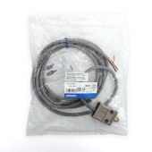 OMRON 欧姆龙 封闭式开关 D4C-3202