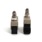 OMRON 欧姆龙 封闭式开关 ZC-Q2255