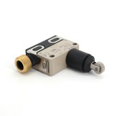 OMRON 欧姆龙 小型密封开关 D4E-1E20N